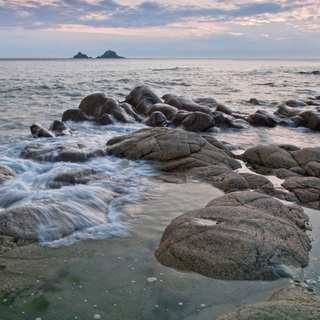 Porth Nanven / Cot Valley Beach